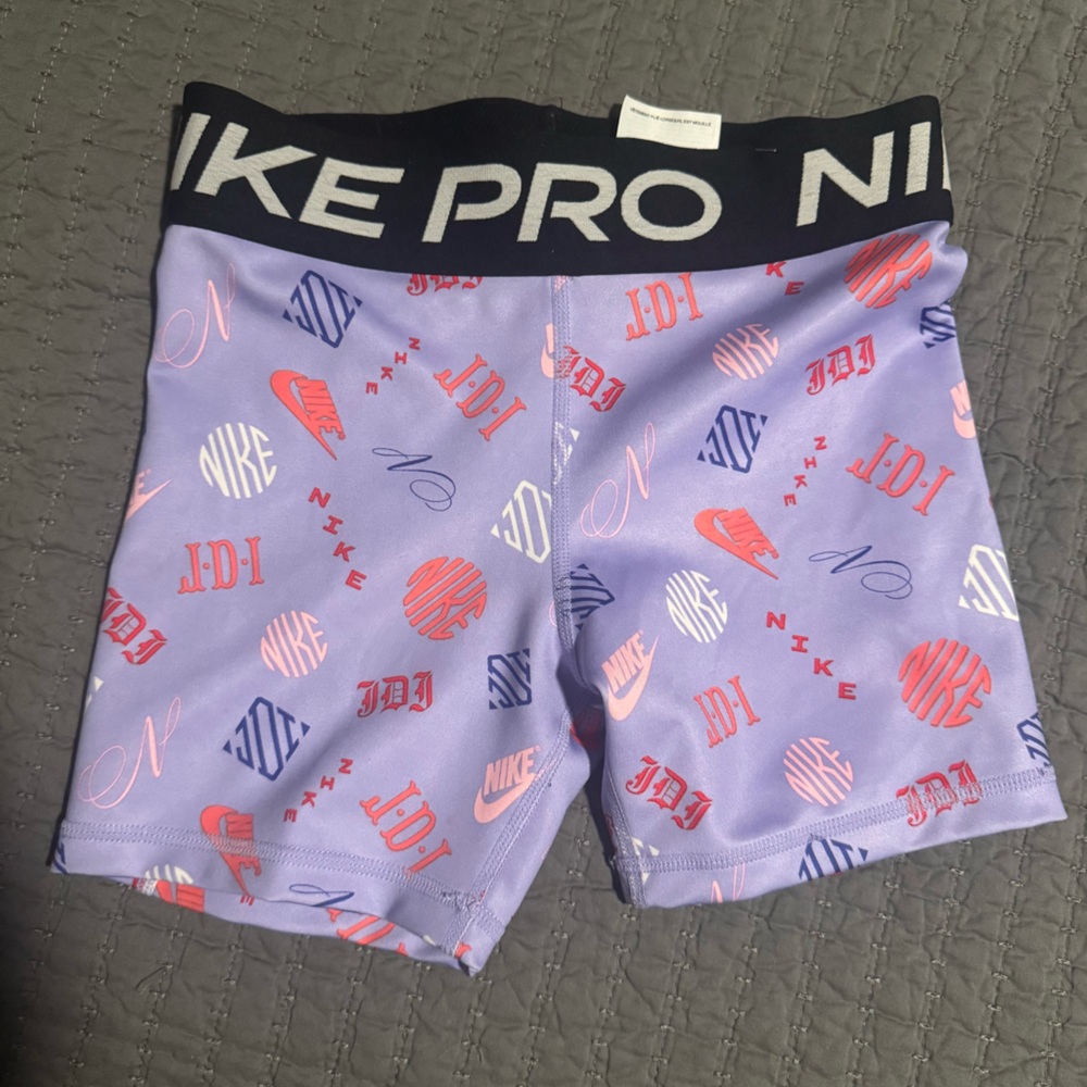 NIKE PRO GIRLS SHORTS MEDIUM CUTE